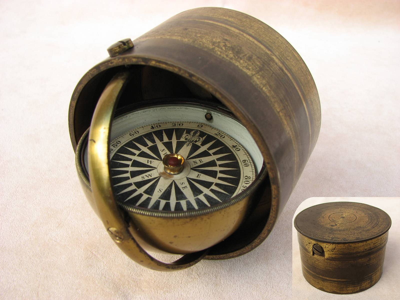 19th century Mariners gimbal mounted small boat compass